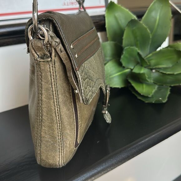 The Sak Olive Green Genuine Leather Crossbody Shoulder Purse, Fold-Over Flap - Picture 4 of 10